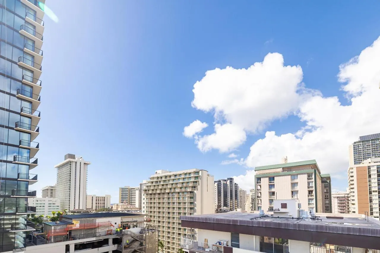 Beautiful Studio In The Heart Of Vibrant Waikiki Honolulu Apartment