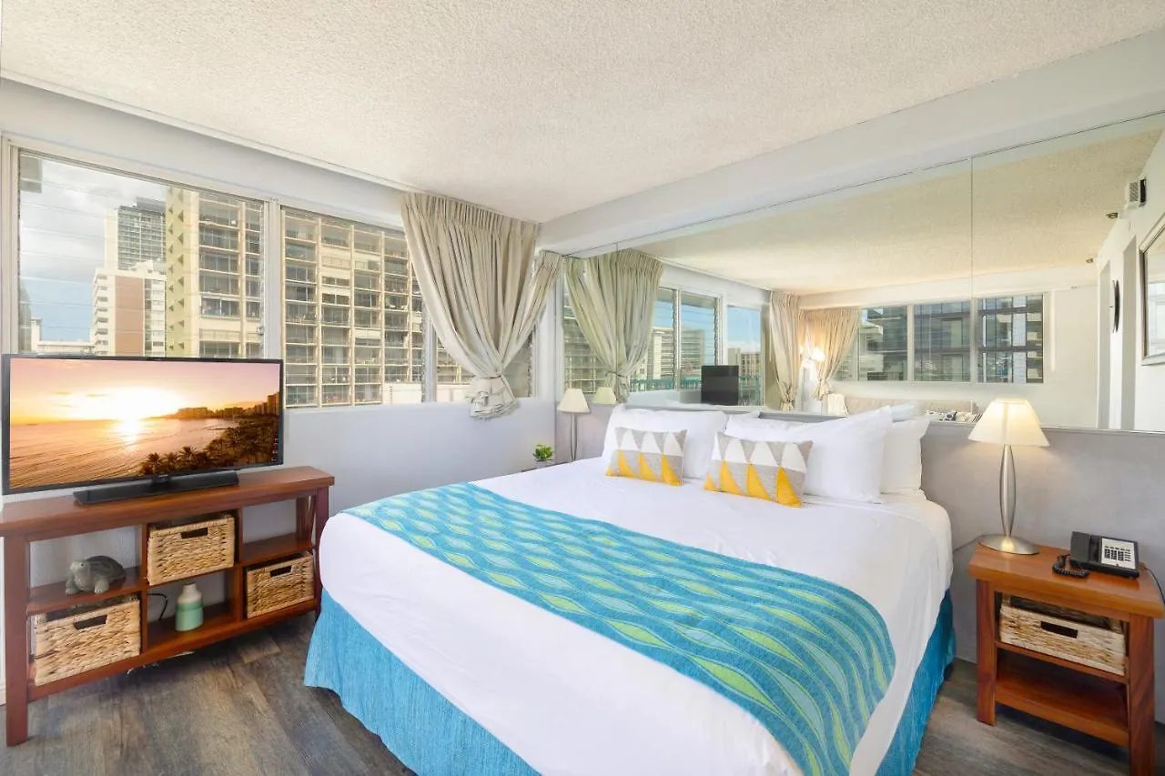 Beautiful Studio In The Heart Of Vibrant Waikiki Honolulu 0*,  United States