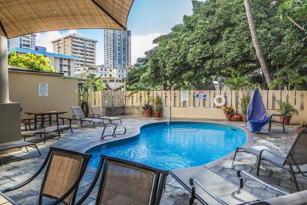 Beautiful Studio In The Heart Of Vibrant Waikiki Honolulu Apartment